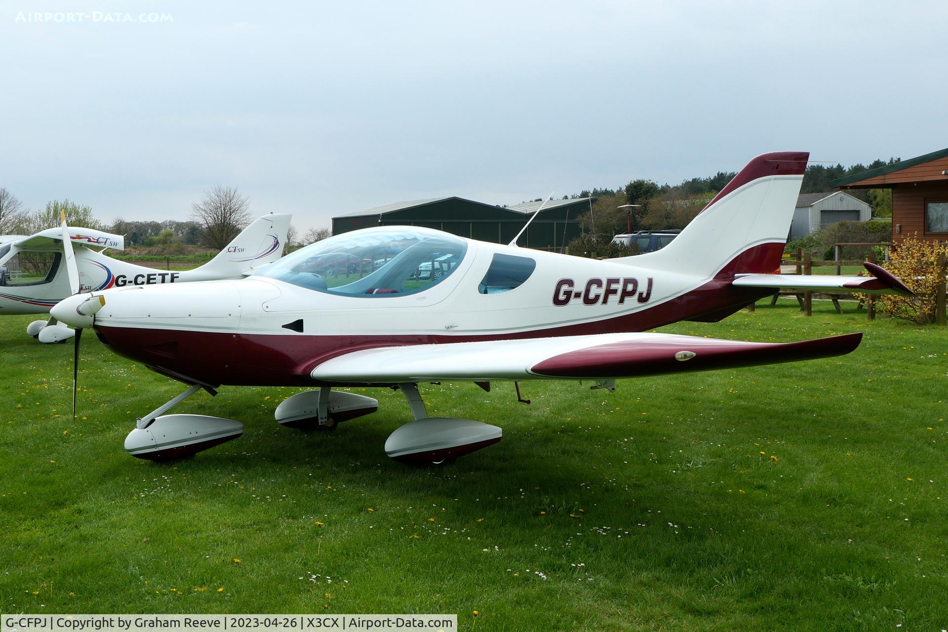 G-CFPJ, 2000 CZAW SportCruiser C/N LAA 338-14858, Parked at Northrepps.