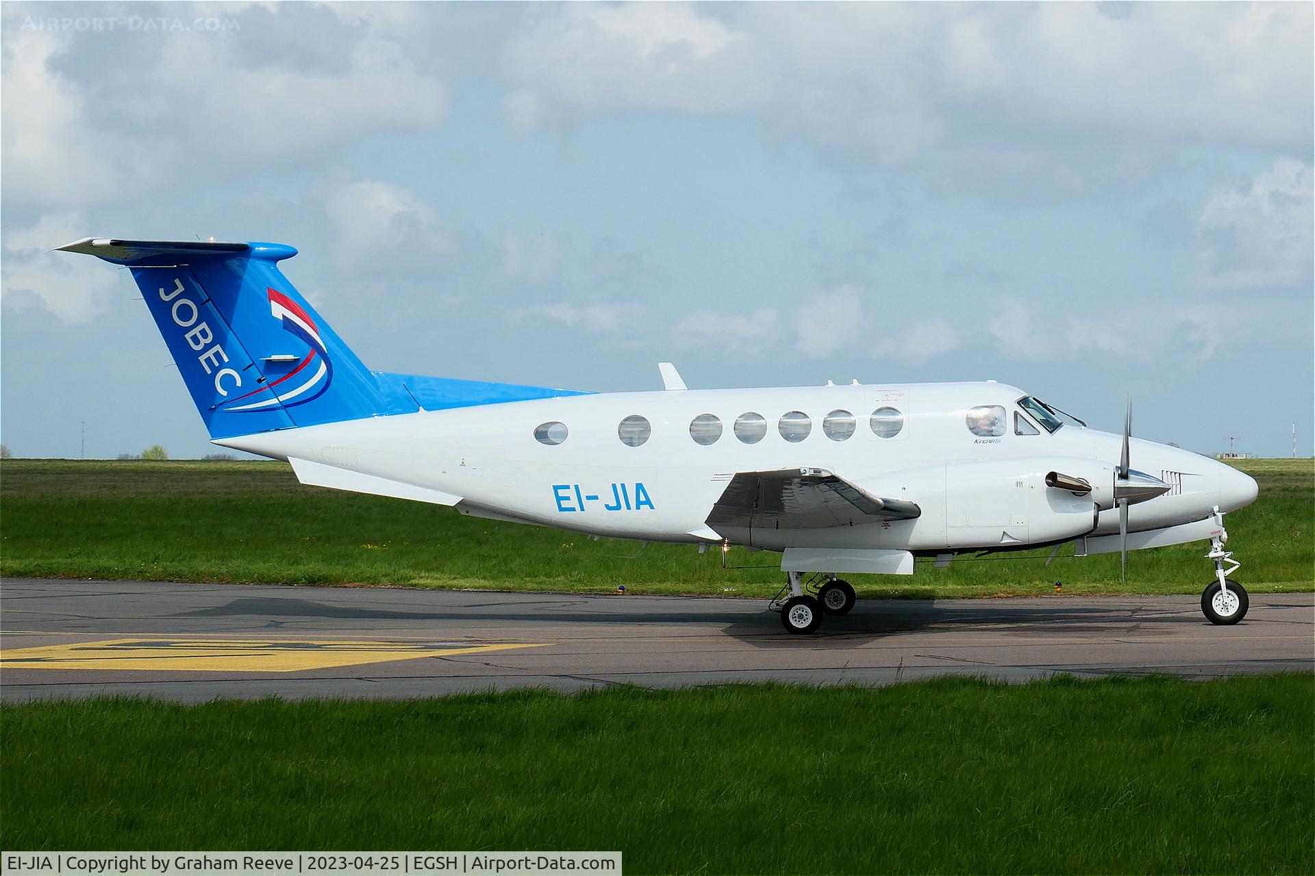 EI-JIA, 1979 Beech 200 Super King Air C/N BB-451, Departing from Norwich.