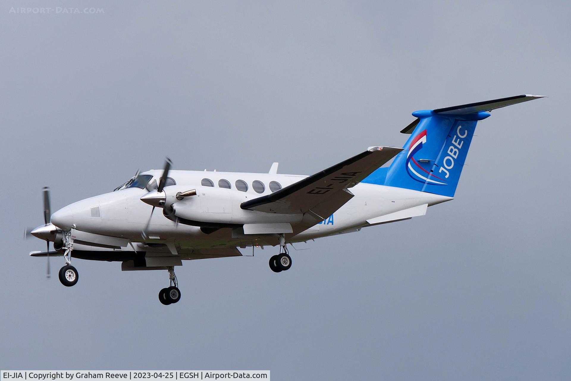 EI-JIA, 1979 Beech 200 Super King Air C/N BB-451, Landing at Norwich.