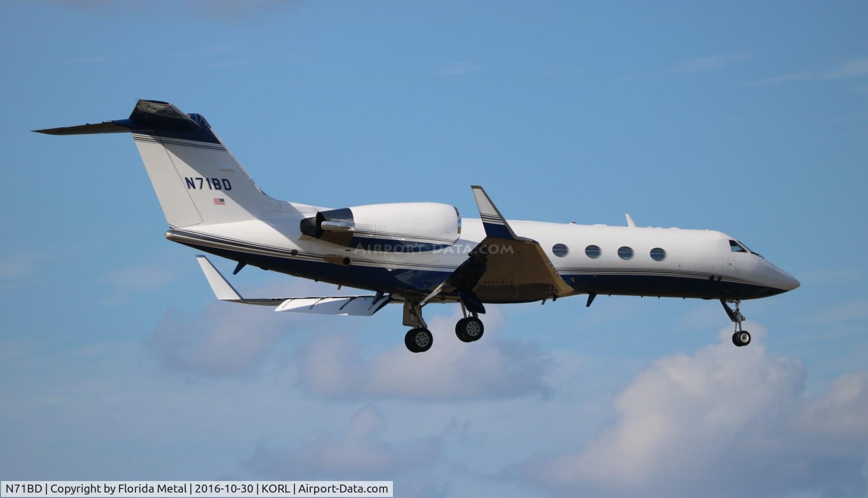 N71BD, 2000 Gulfstream Aerospace G-IV-SP C/N 1415, NBAA 2016 zx