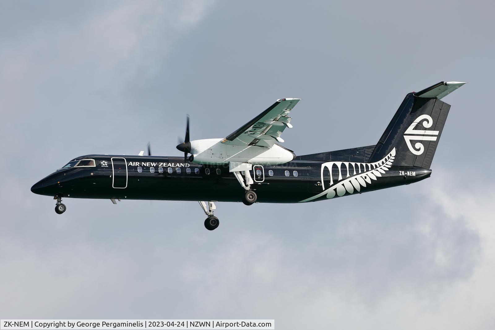 ZK-NEM, 2006 De Havilland Canada DHC-8-311 Dash 8 C/N 630, Short final to runway 16.