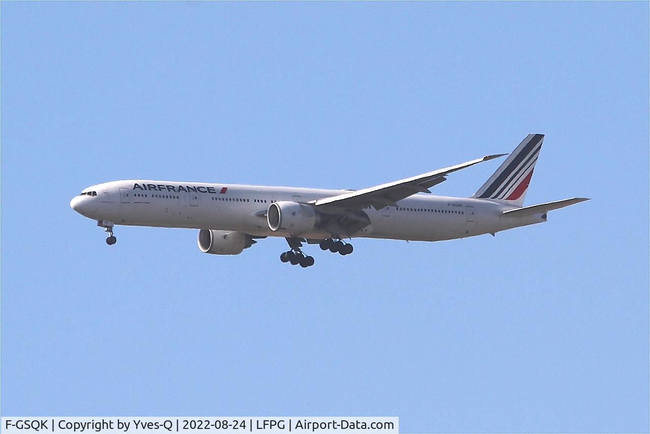 F-GSQK, 2005 Boeing 777-328/ER C/N 32845, Boeing 777-328ER, Short approach rwy 08R, Roissy Charles De Gaulle airport (LFPG-CDG)