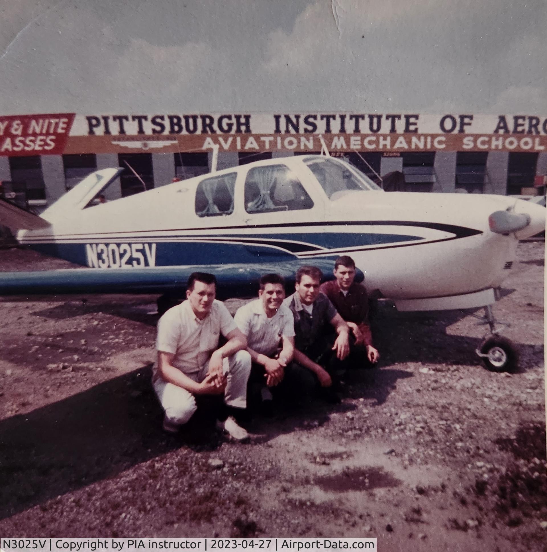 N3025V, 1947 Beech 35 Bonanza C/N D-429, My father, Larry Berlin is on the far right with fellow PIA students