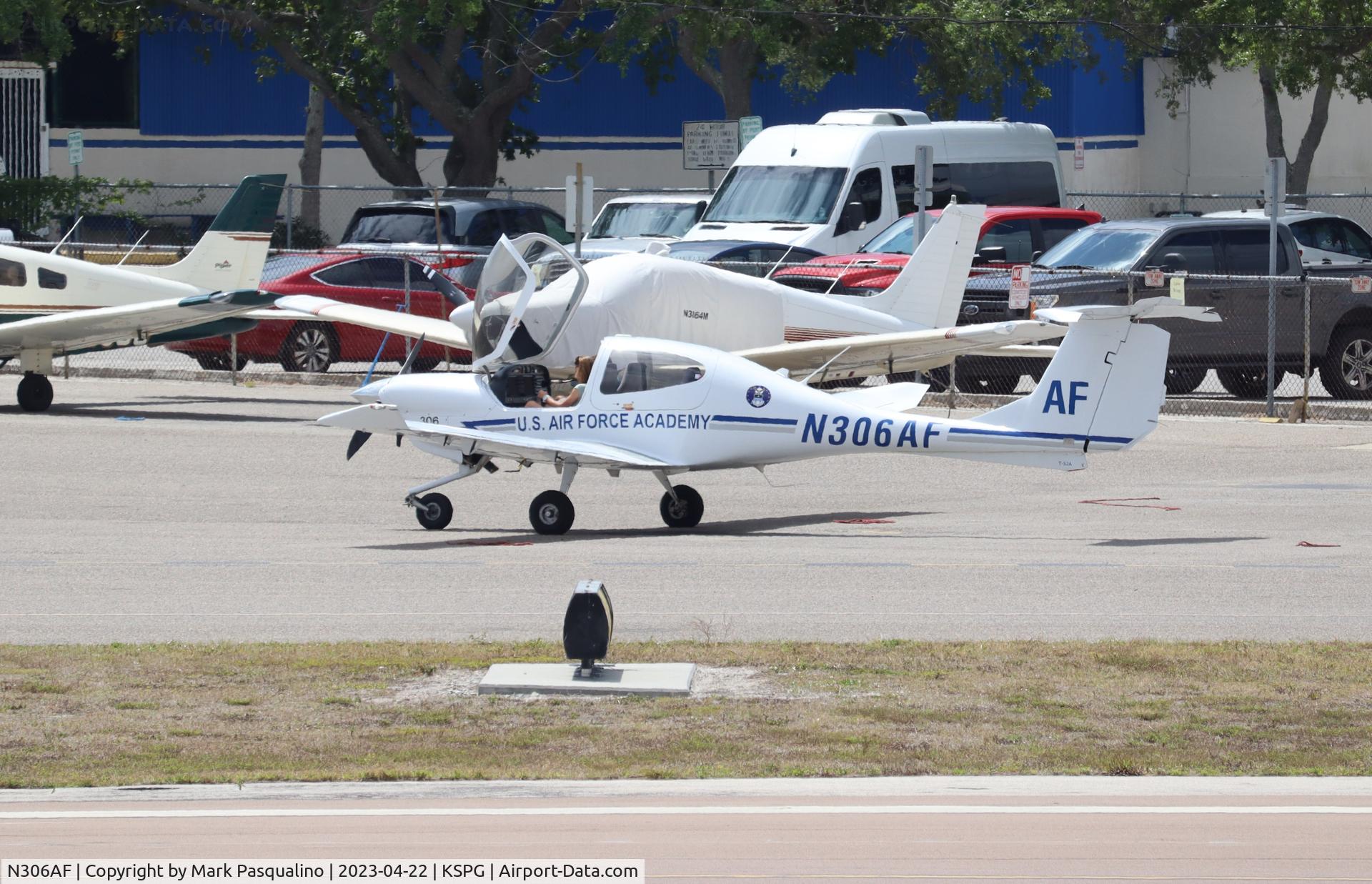 N306AF, 2009 Diamond DA-40 Diamond Star C/N 40.1060, Diamond DA-40
