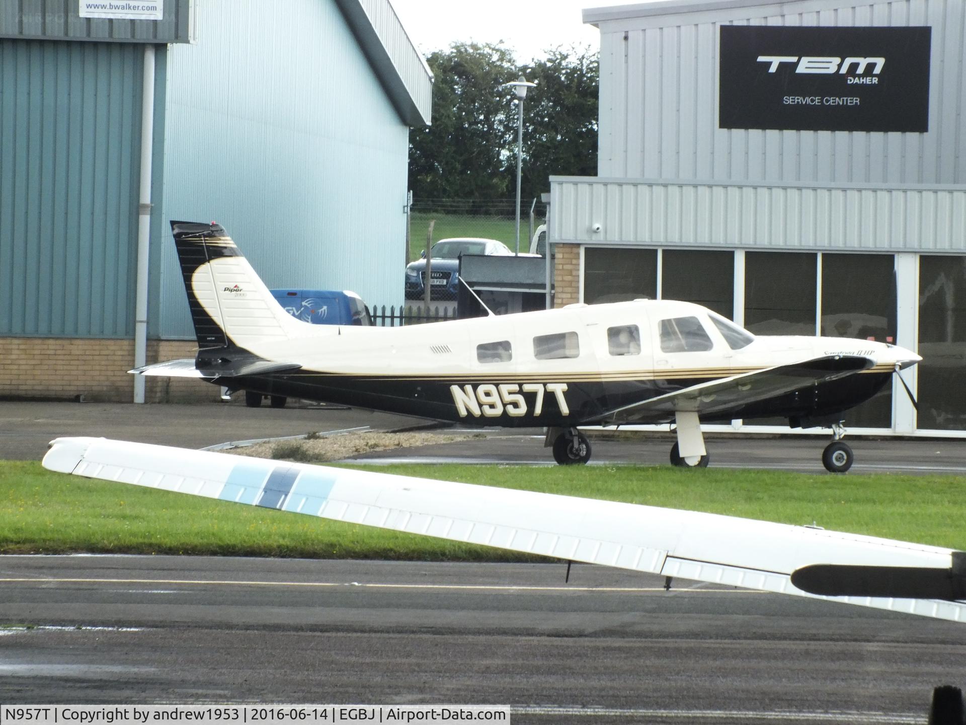 N957T, 2000 Piper PA-32R-301 C/N 3246176, N957T at Gloucestershire Airport.
