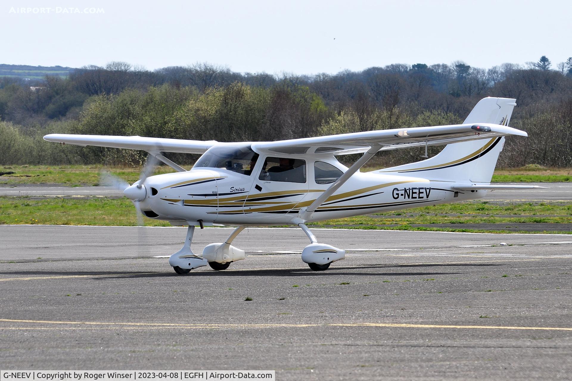 G-NEEV, 2023 TL Ultralight TL-3000 Sirius 600 C/N 23 SI 299, Visiting Sirius 600.
