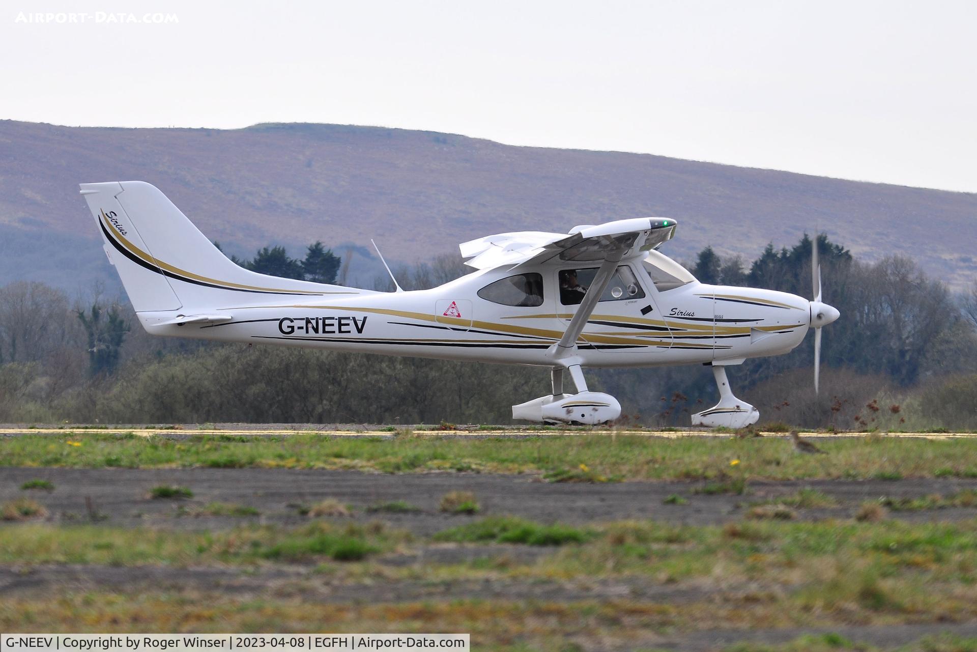 G-NEEV, 2023 TL Ultralight TL-3000 Sirius 600 C/N 23 SI 299, Visiting Sirius 600.