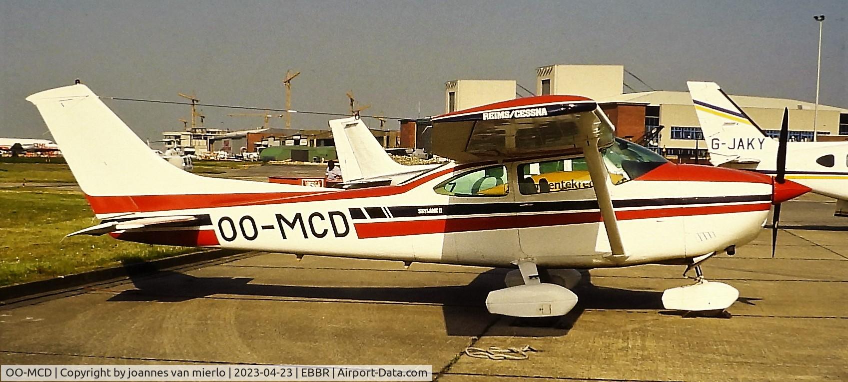 OO-MCD, 1980 Reims F182Q Skylane C/N 0151, Slide scan