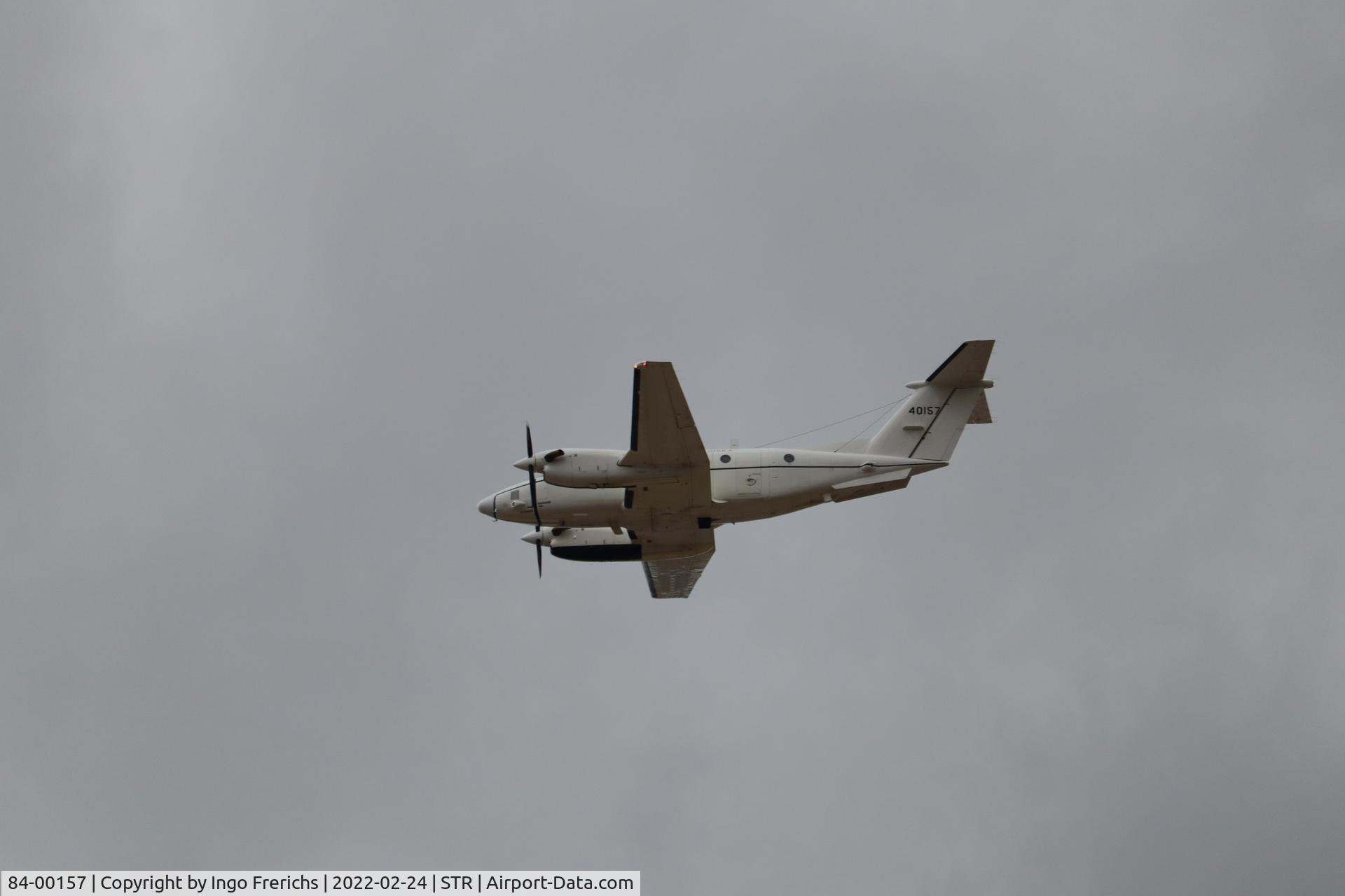 84-00157, 1984 Beech C-12U-3 (200 Super King Air) Huron C/N BL-87, Beech Huron flyby at Stuttgart Airport (STR/EDDS).