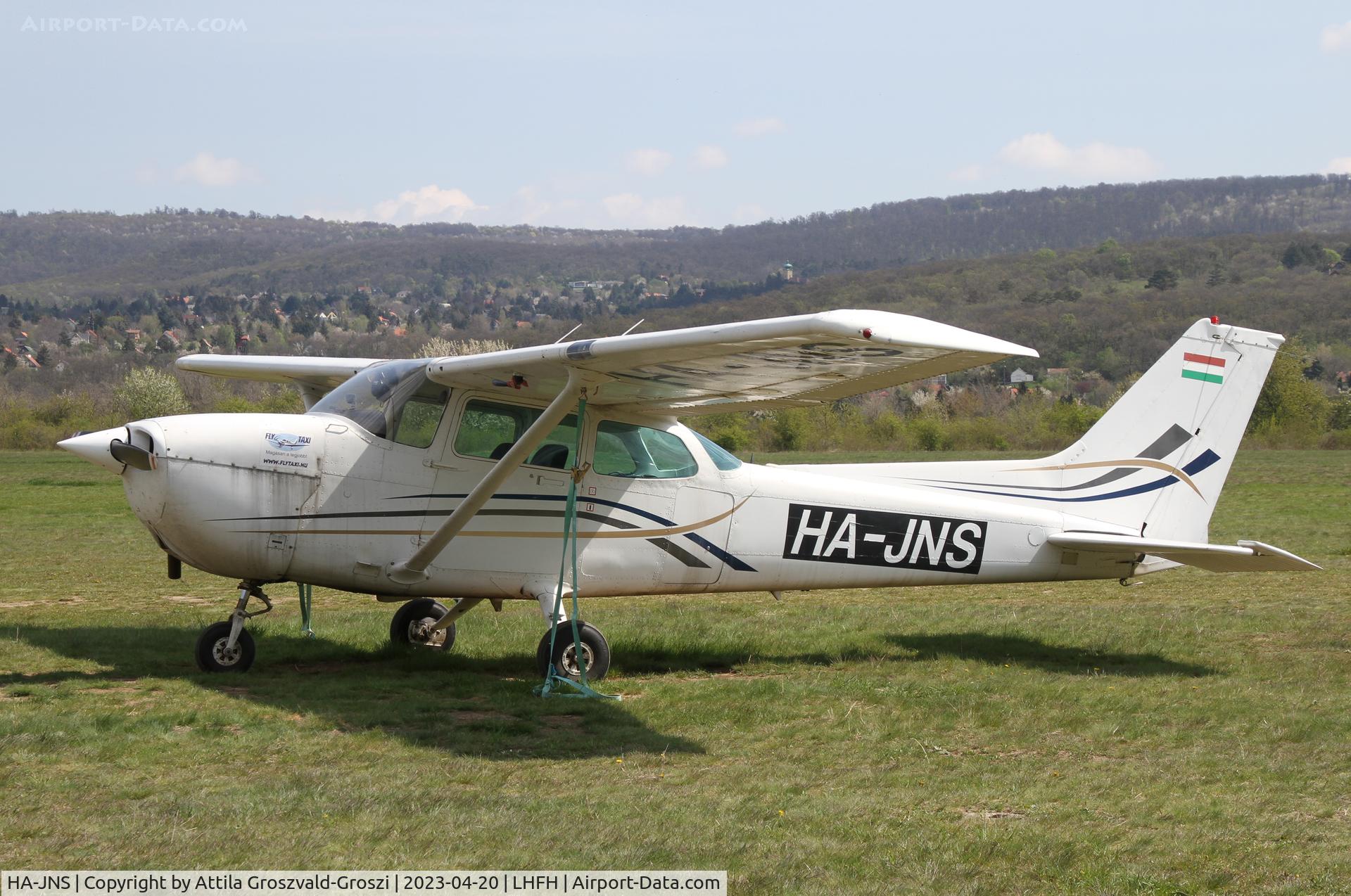 HA-JNS, 1981 Cessna 172P C/N 17275046, LHFH - Farkashegy Airport, Budakeszi - Hungary