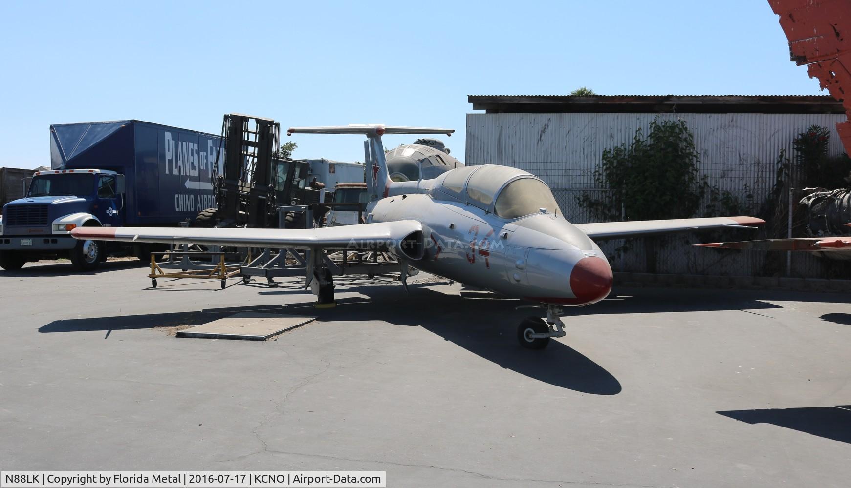N88LK, 1971 Aero L-29 Delfin C/N 194150, L-29 zx