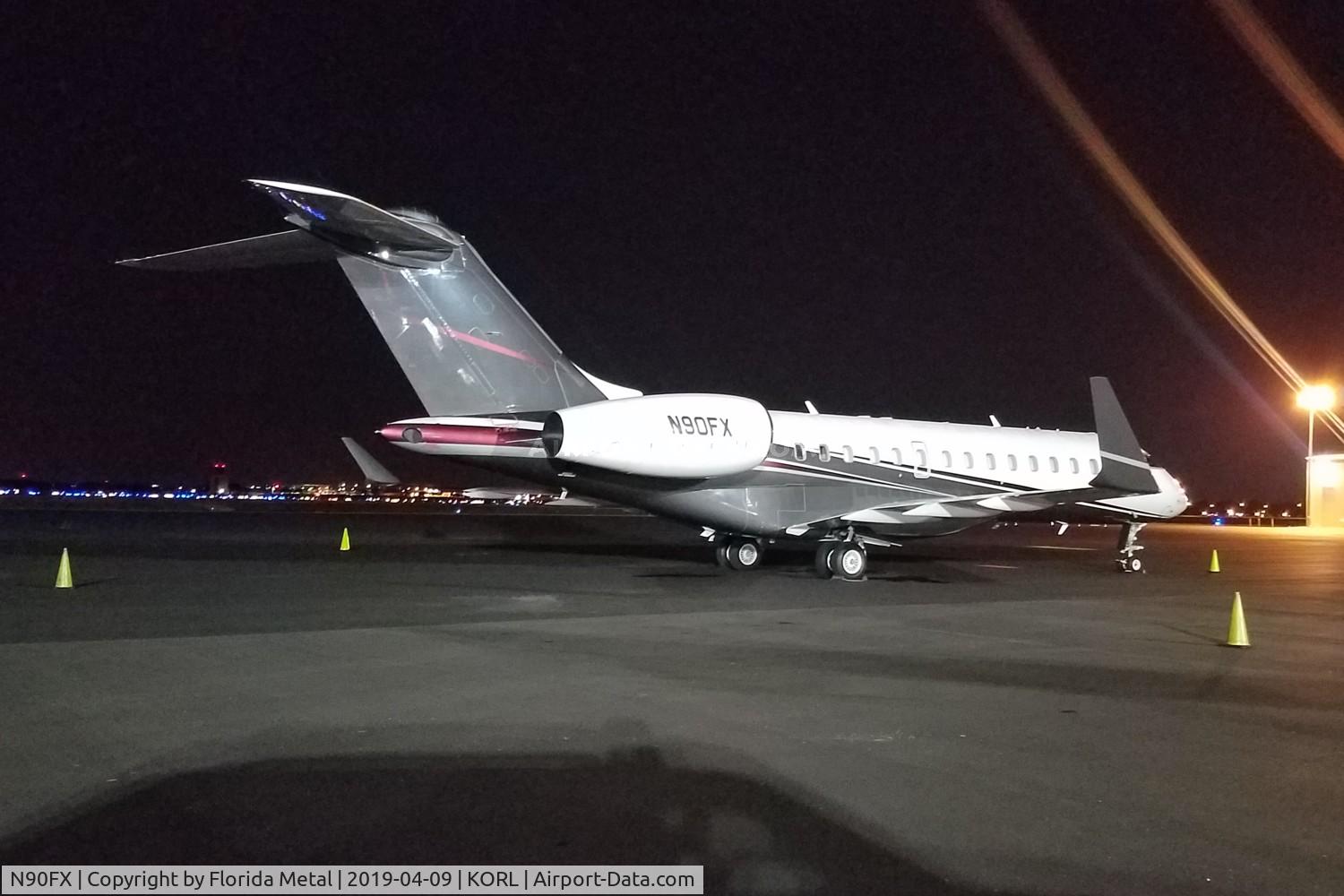 N90FX, 1999 Bombardier BD-700-1A10 Global Express C/N 9017, Global Express zx