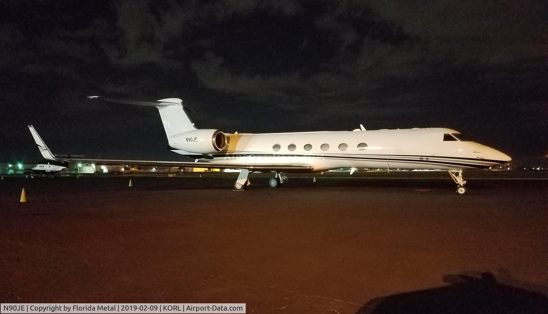N90JE, 1998 Gulfstream Aerospace G-V C/N 552, G-V zx