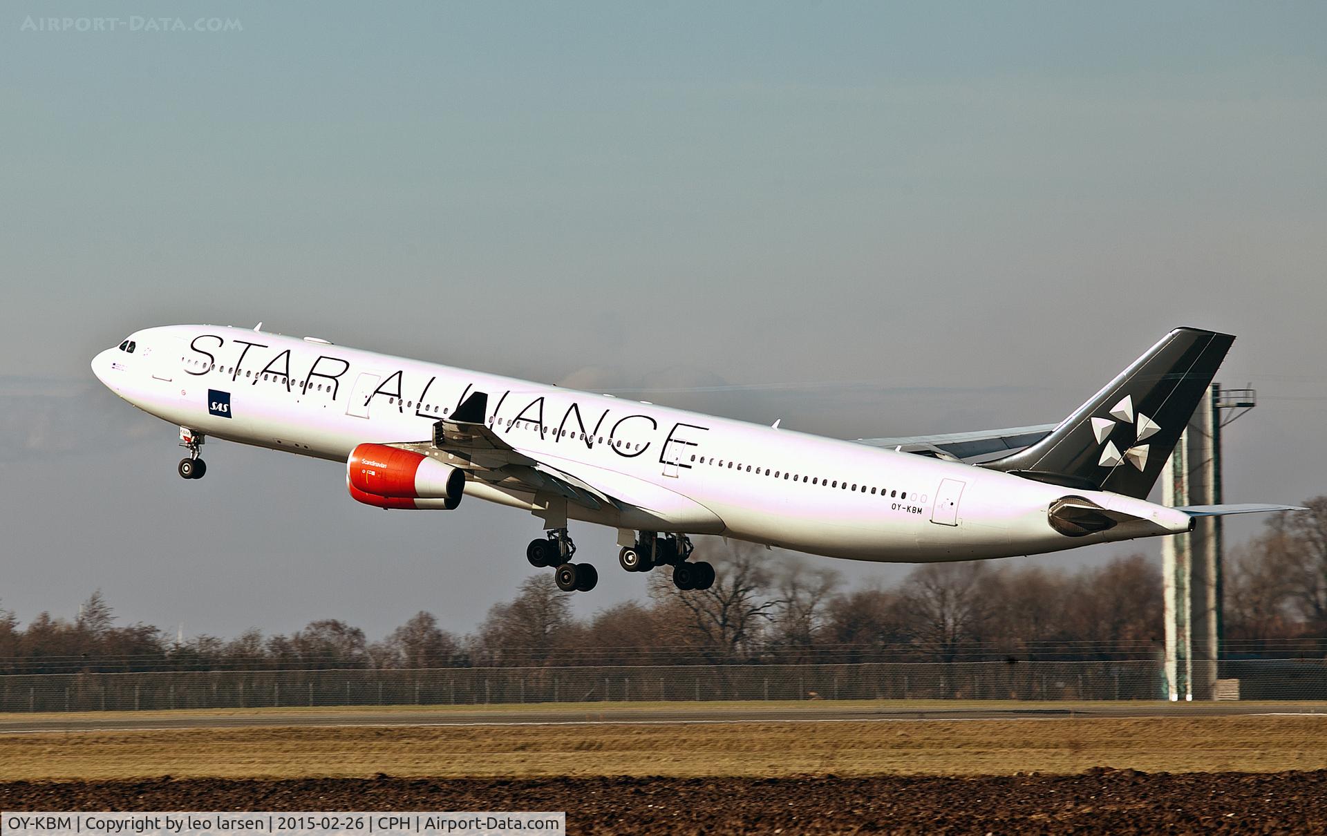 OY-KBM, 2002 Airbus A340-313X C/N 450, Copenhagen 26.2.2015