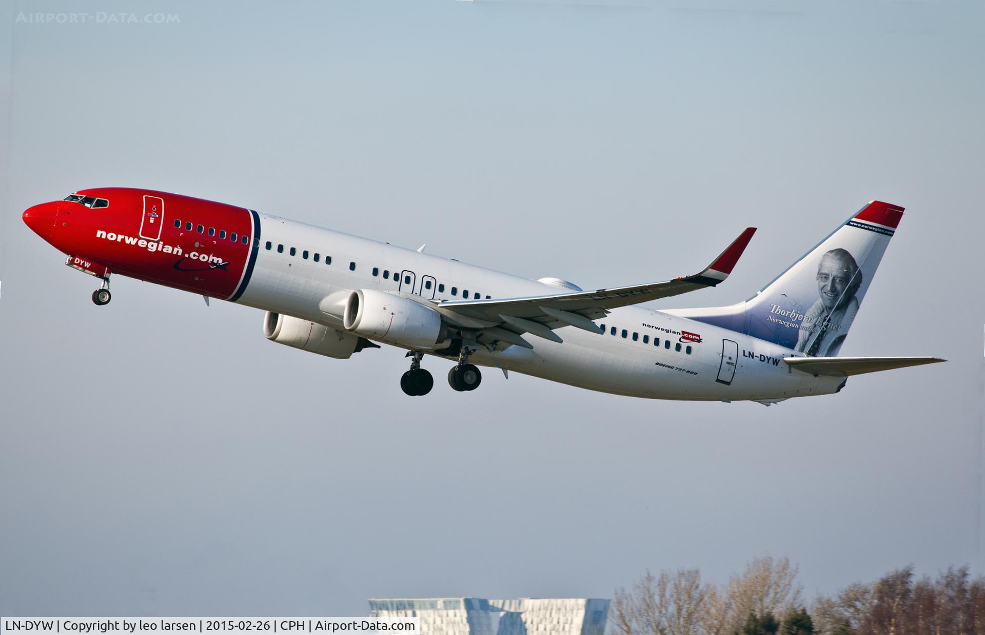 LN-DYW, 2011 Boeing 737-8JP C/N 39010, Copenhagen 26.2.2015