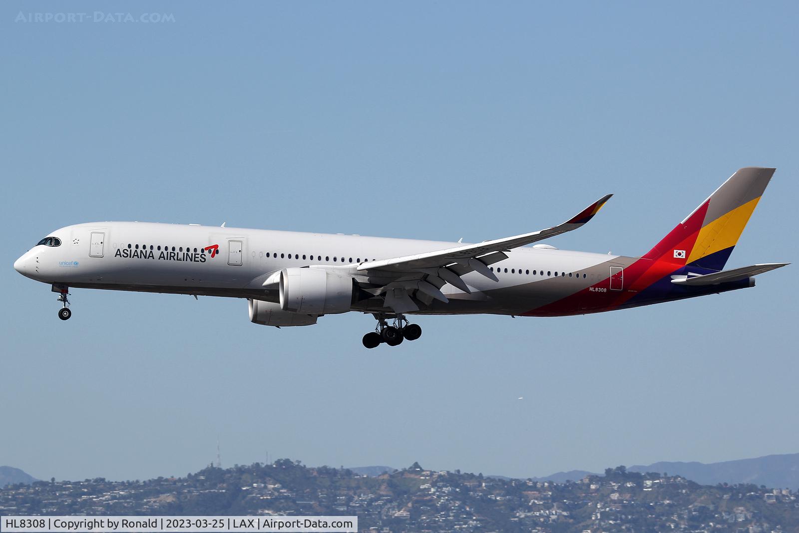 HL8308, 2018 Airbus A350-941 C/N 0218, at lax