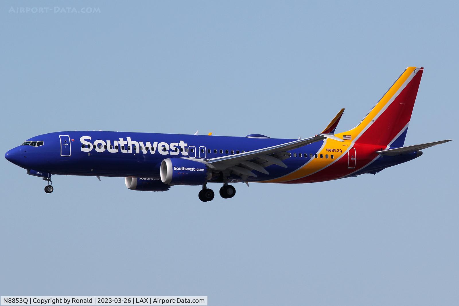N8853Q, Boeing 737-8 MAX C/N 67496, at lax