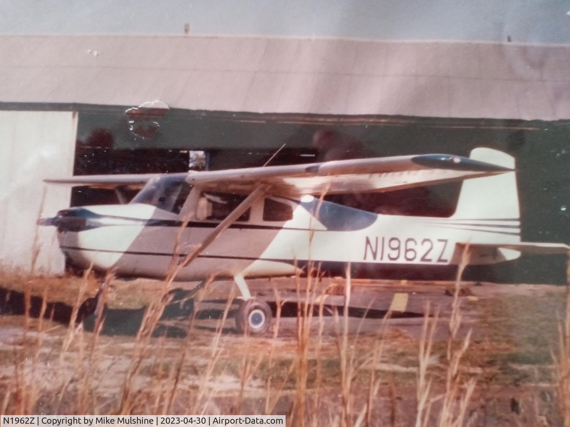 N1962Z, 1962 Cessna 150C C/N 15059762, N1962Z was owned by Neptune Flying Club about 1967.  Hangared at Airport in Neptune, NJ - 