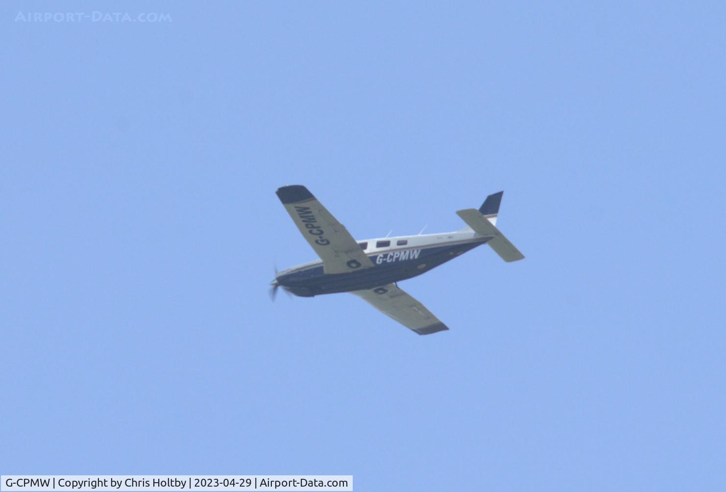 G-CPMW, 1994 Piper PA-32R-301 Saratoga II HP C/N 3213088, Over Potters Bar, Herts