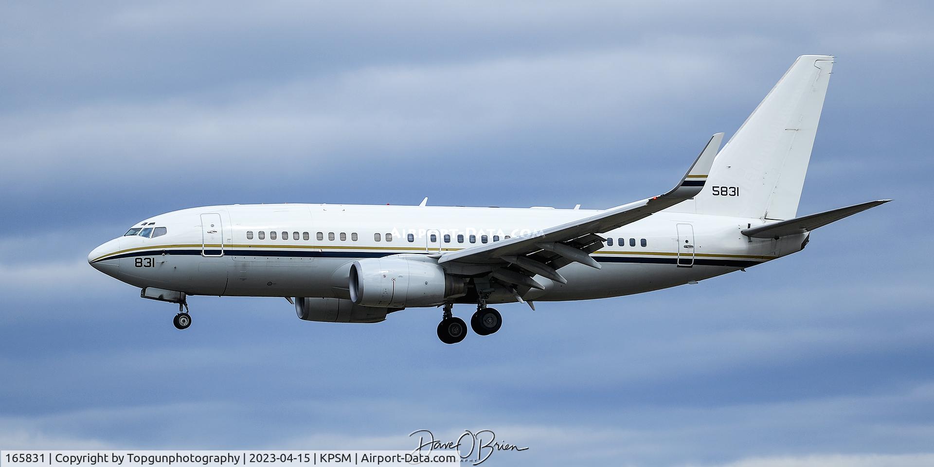 165831, 2000 Boeing C-40A Clipper (737-fAF) C/N 30200, CONVOY4831