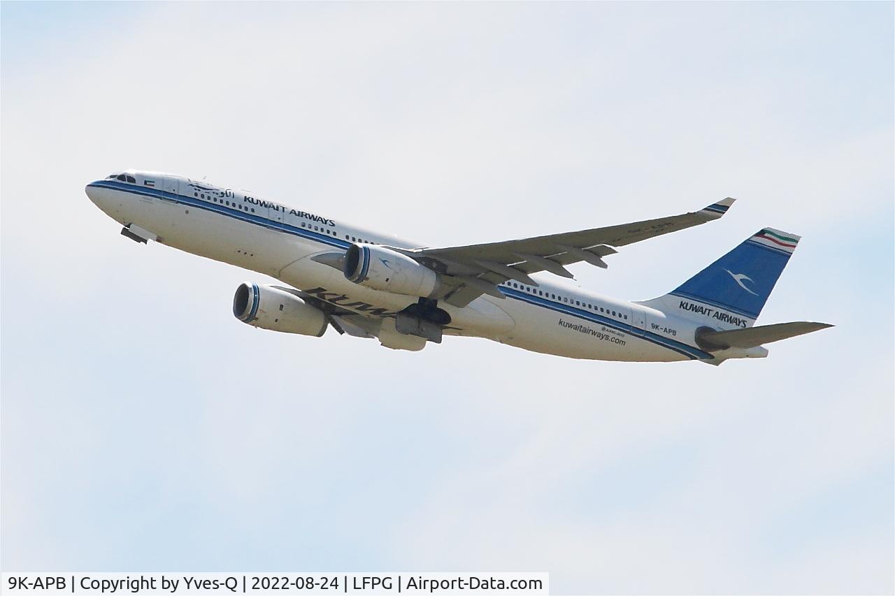 9K-APB, 2015 Airbus A330-243 C/N 1643, Airbus A330-243, Climbing rwy 08L, Roissy Charles De Gaulle airport (LFPG-CDG)