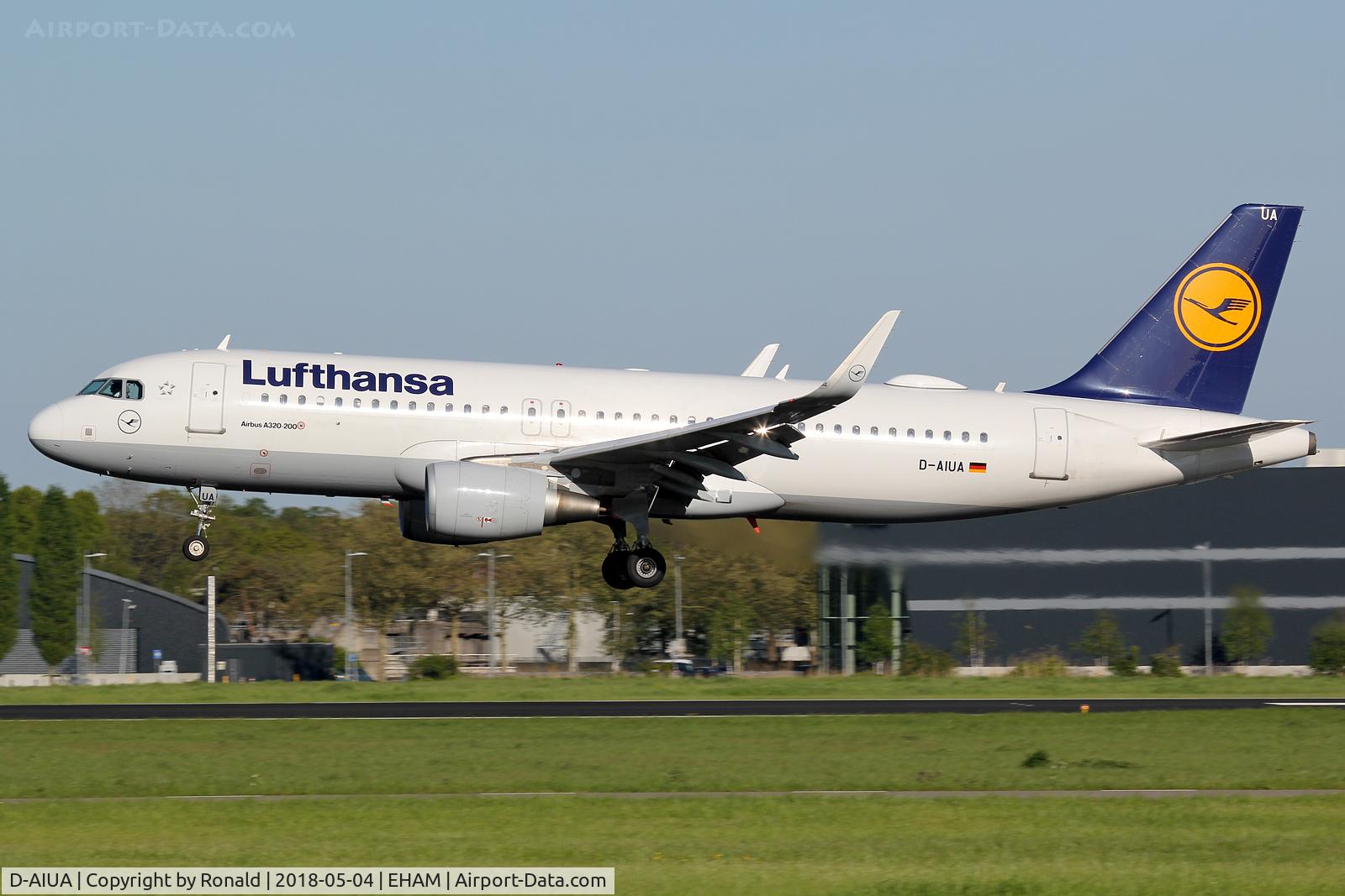 D-AIUA, 2013 Airbus A320-214 C/N 5935, at spl