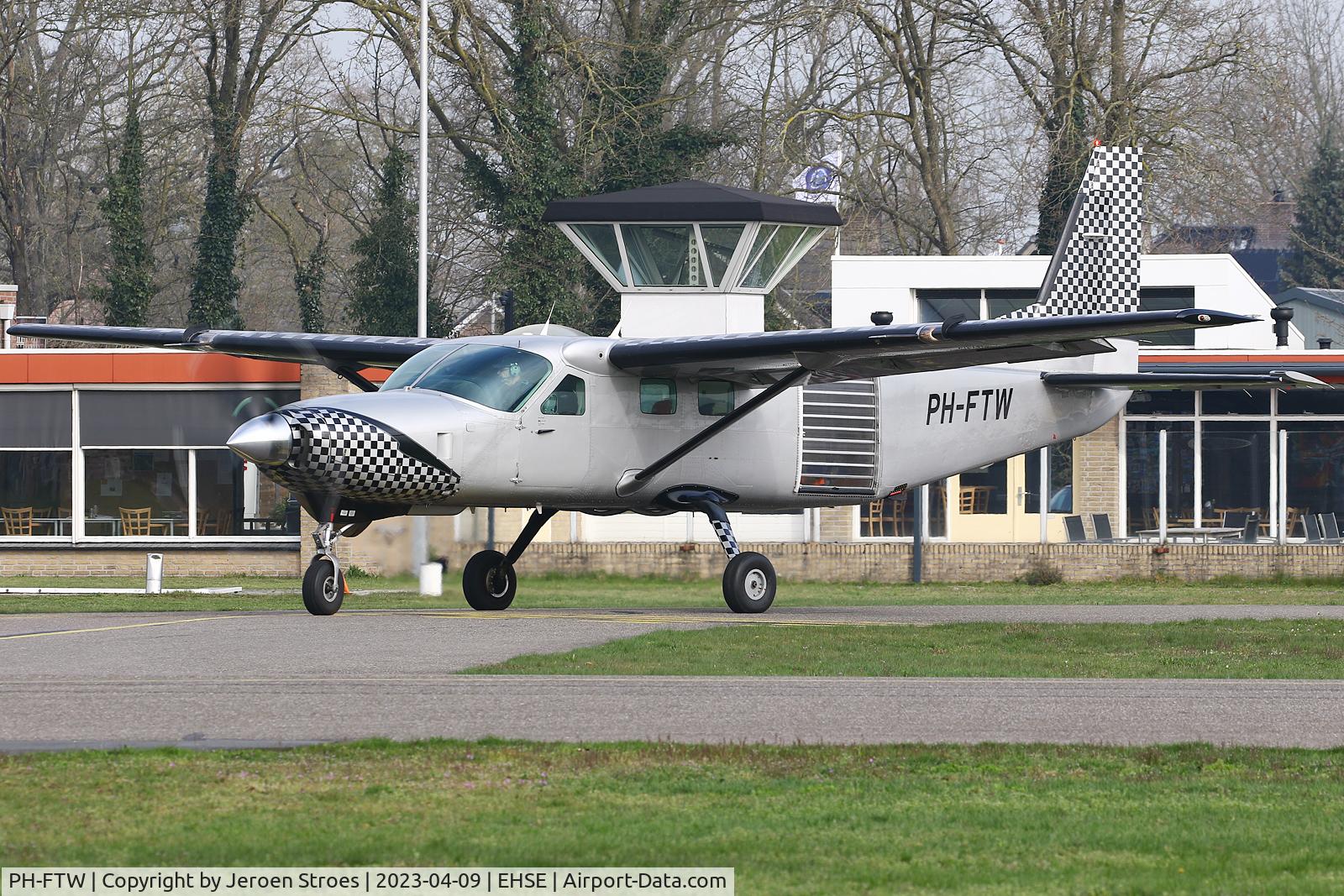 PH-FTW, 2001 Cessna 208B Super Cargomaster C/N 208B0906, ehse