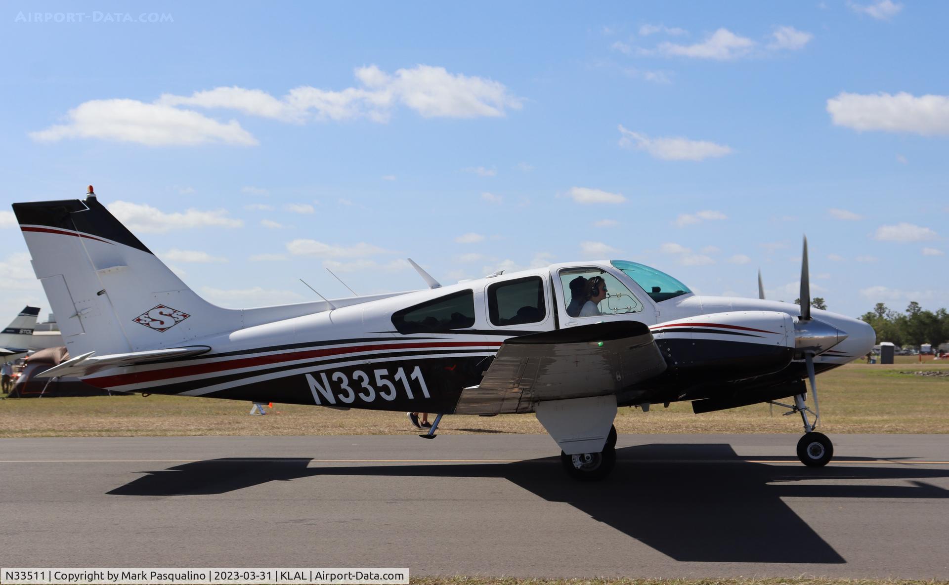 N33511, 1964 Beech 95-B55 Baron C/N TC-800, Beech B55