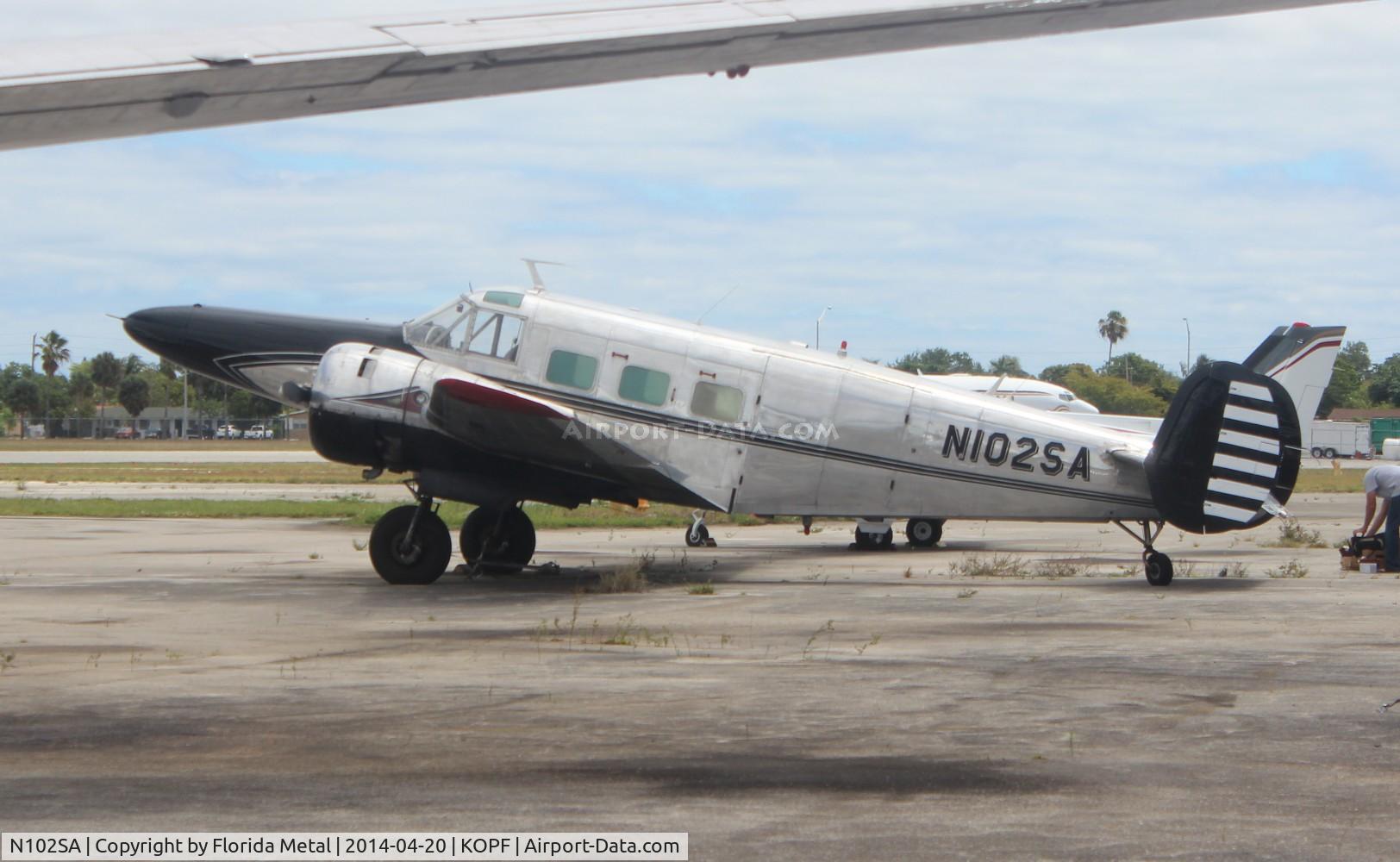 N102SA, 1959 Beech E18S C/N BA-441, Beech E18S zx