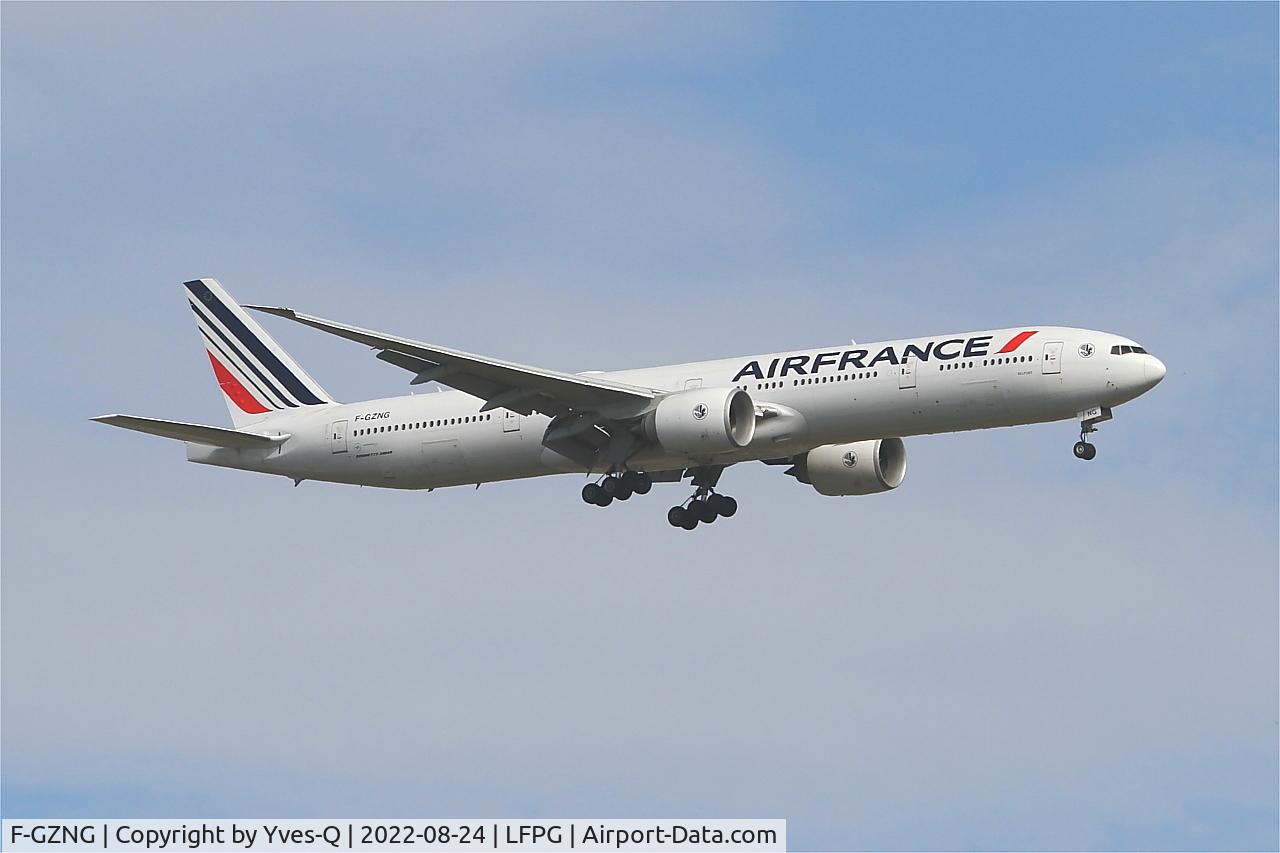 F-GZNG, 2009 Boeing 777-328/ER C/N 32968, Boeing 777-328ER, Short approach rwy 09L, Roissy Charles De Gaulle airport (LFPG-CDG)