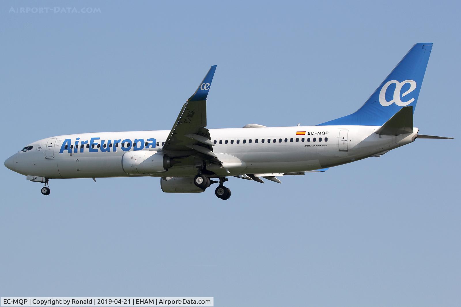 EC-MQP, 2017 Boeing 737-85P C/N 60588, at spl