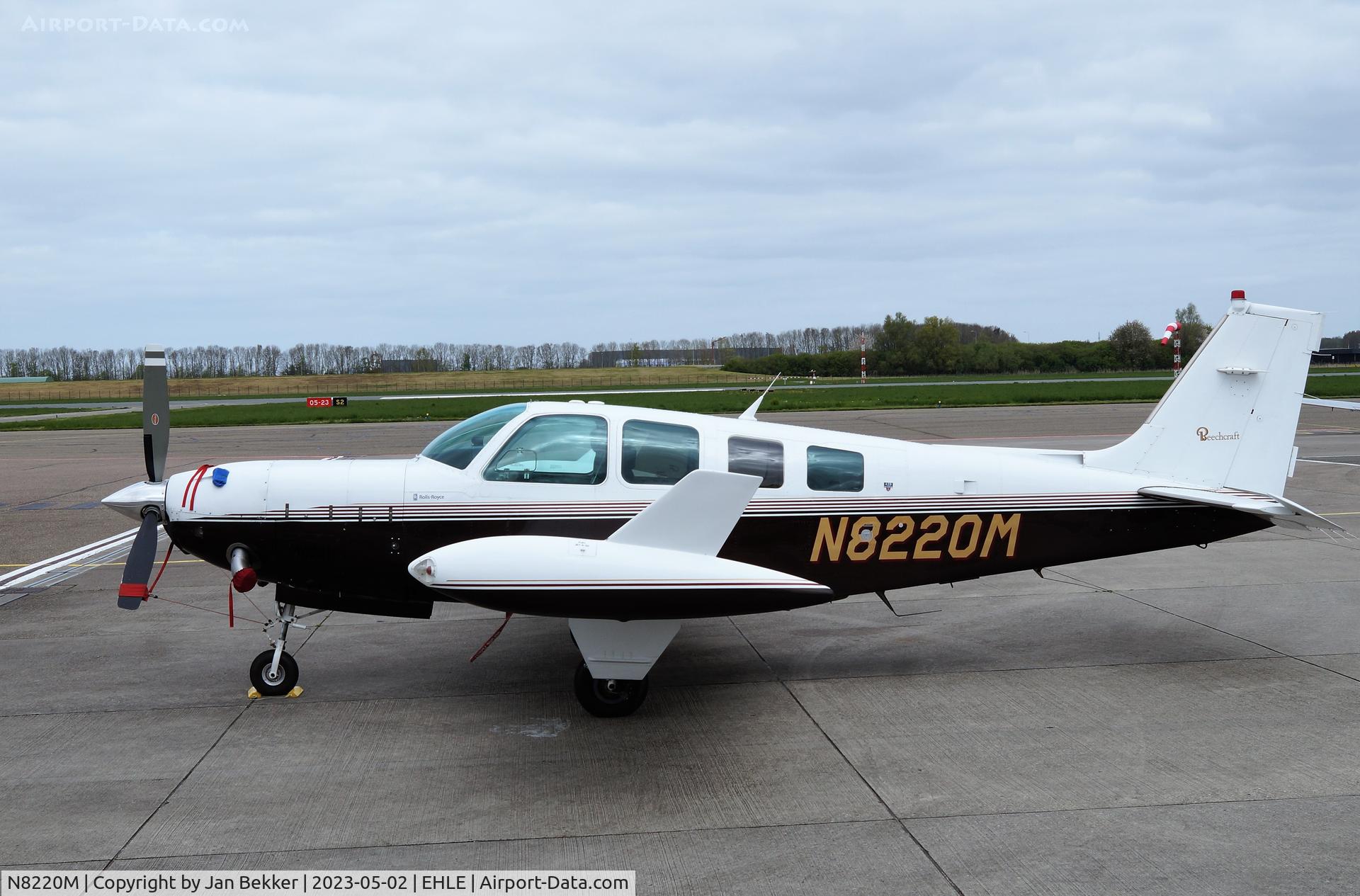 N8220M, 1993 Beech A36 Bonanza 36 C/N E-2795, Lelystad Airport