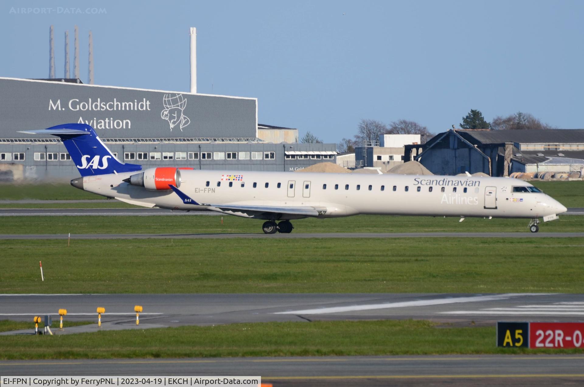EI-FPN, 2017 Bombardier CRJ-900 (CL-600-2D24) C/N 15433, SAS CL900 for departure