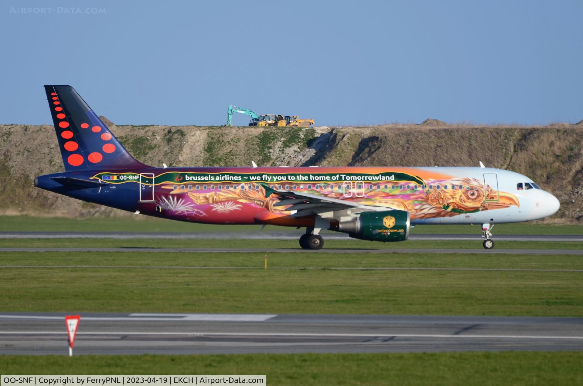 OO-SNF, 2006 Airbus A320-214 C/N 2810, Tomorrowland A320 of Brussels Airlines