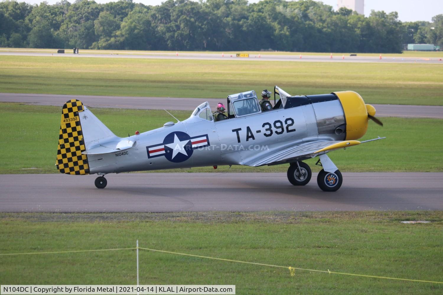 N104DC, 1949 North American T-6G Texan C/N 168-516, T-6 zx