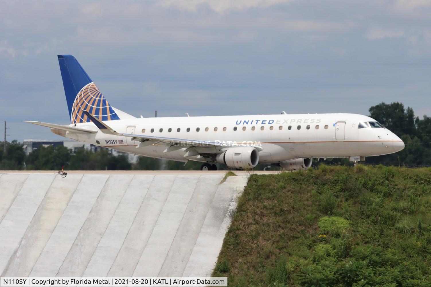 N110SY, 2014 Embraer 175LR (ERJ-170-200LR) C/N 17000405, Skywest/UE E175 zx