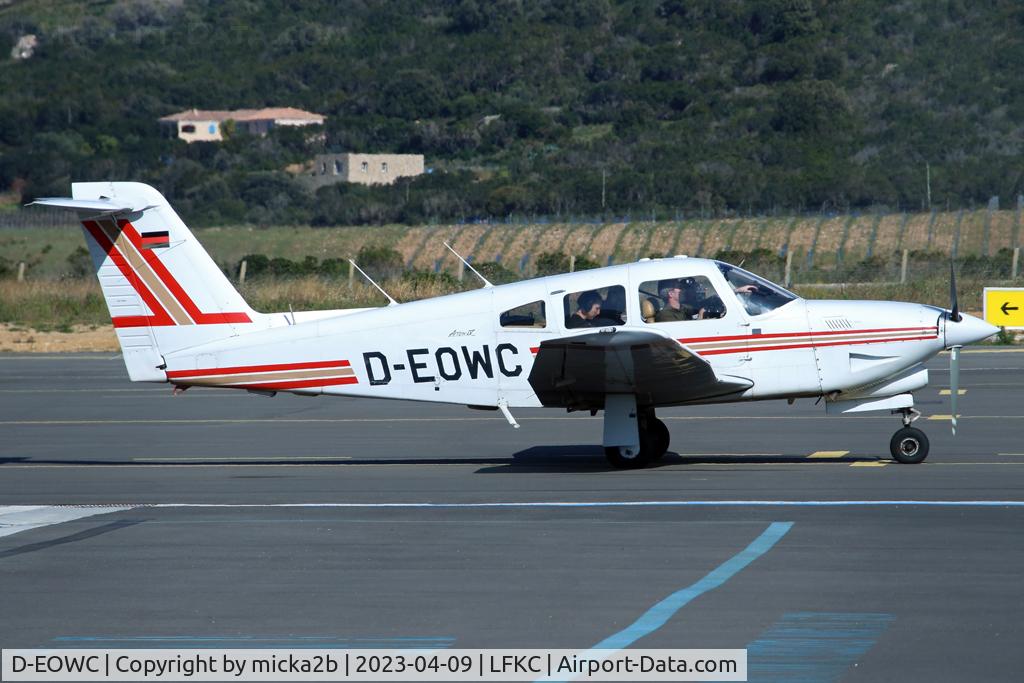 D-EOWC, Piper PA-28RT-201T Turbo Arrow 4 Arrow IV C/N 28R-8231008, Parked