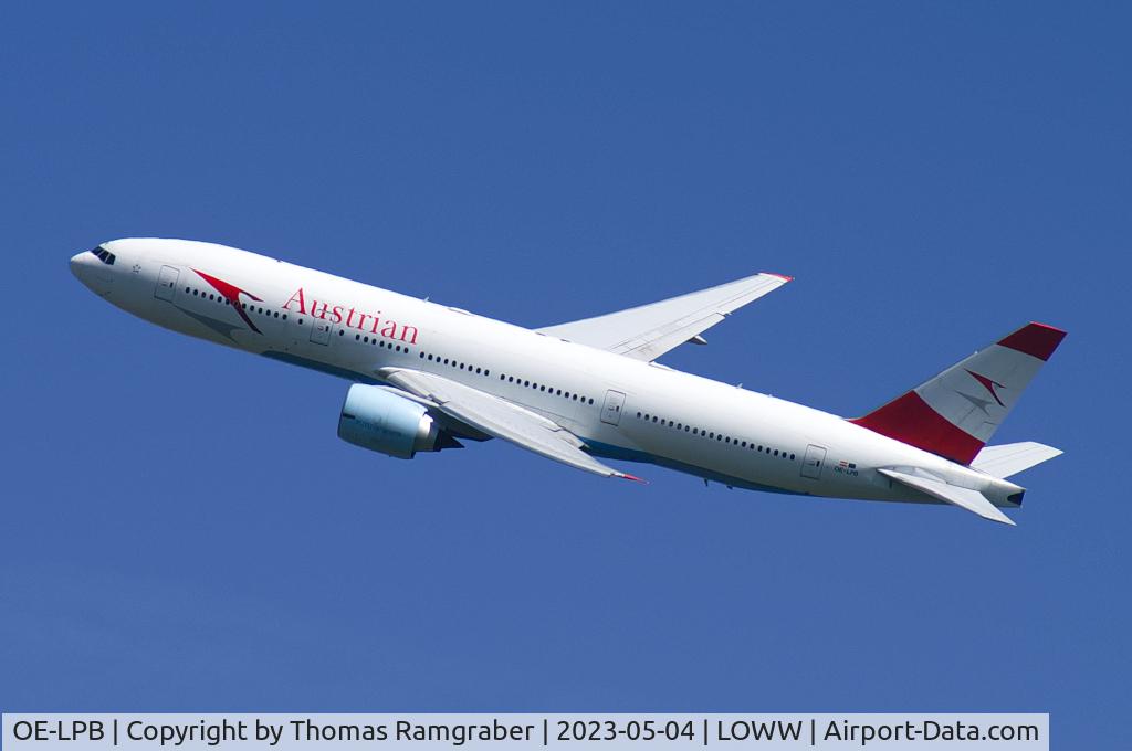 OE-LPB, 1998 Boeing 777-2Z9/ER C/N 28699, Austrian Airlines Boeing 777-200(ER)