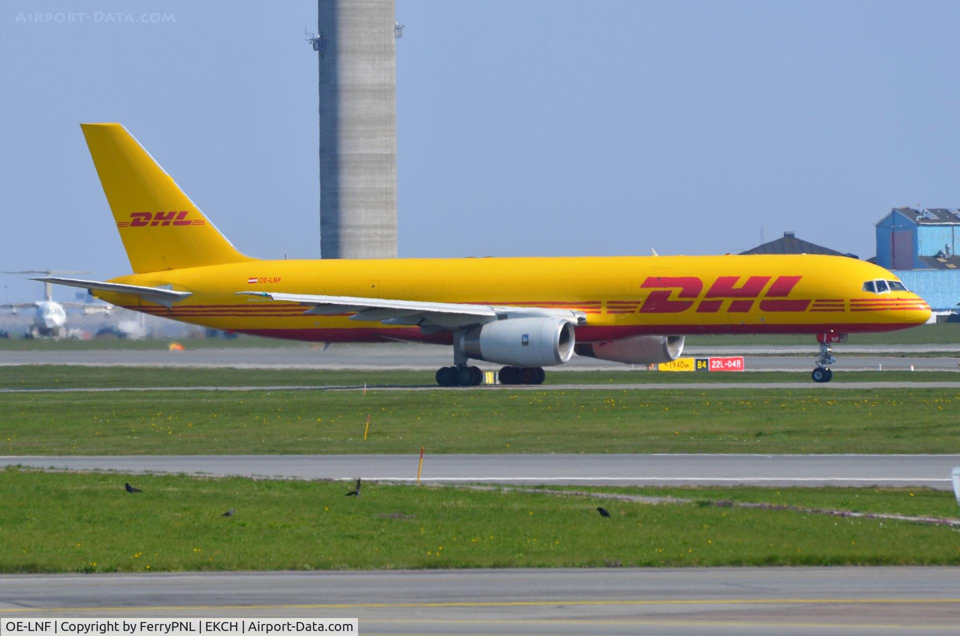 OE-LNF, 1999 Boeing 757-236/PCF C/N 29945, DHL B752F taxying out