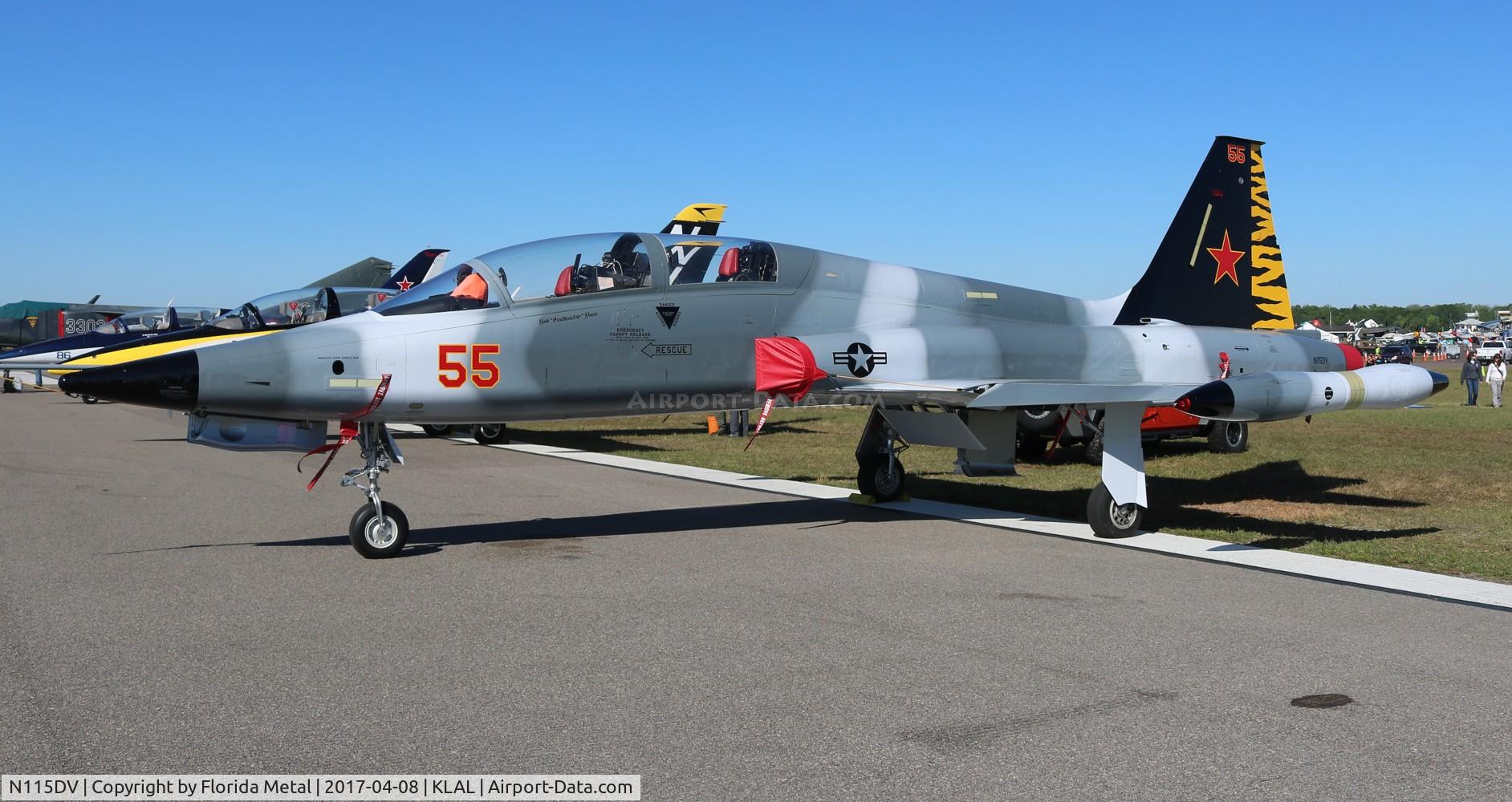 N115DV, Canadair CF-5D C/N 2039, F-5 zx