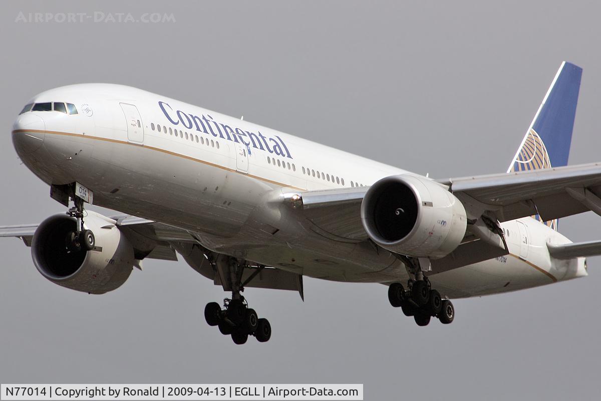 N77014, 1999 Boeing 777-224 C/N 29862, at lhr
