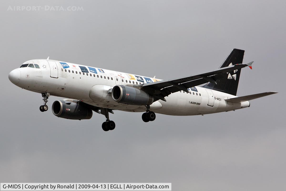 G-MIDS, 2001 Airbus A320-232 C/N 1424, at lhr