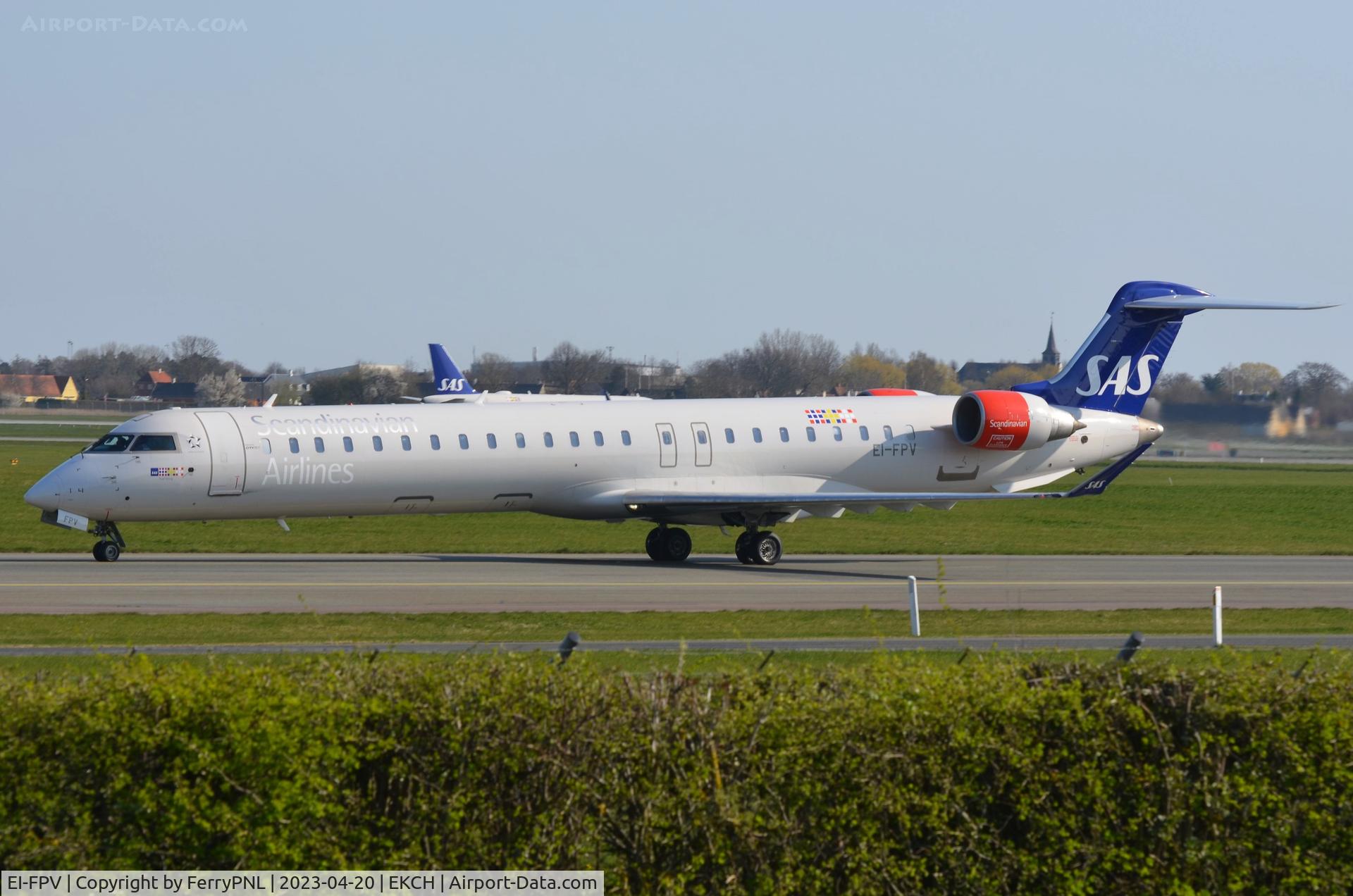 EI-FPV, 2017 Bombardier CRJ-900LR (CL-600-2D24) C/N 15440, SAS CL900