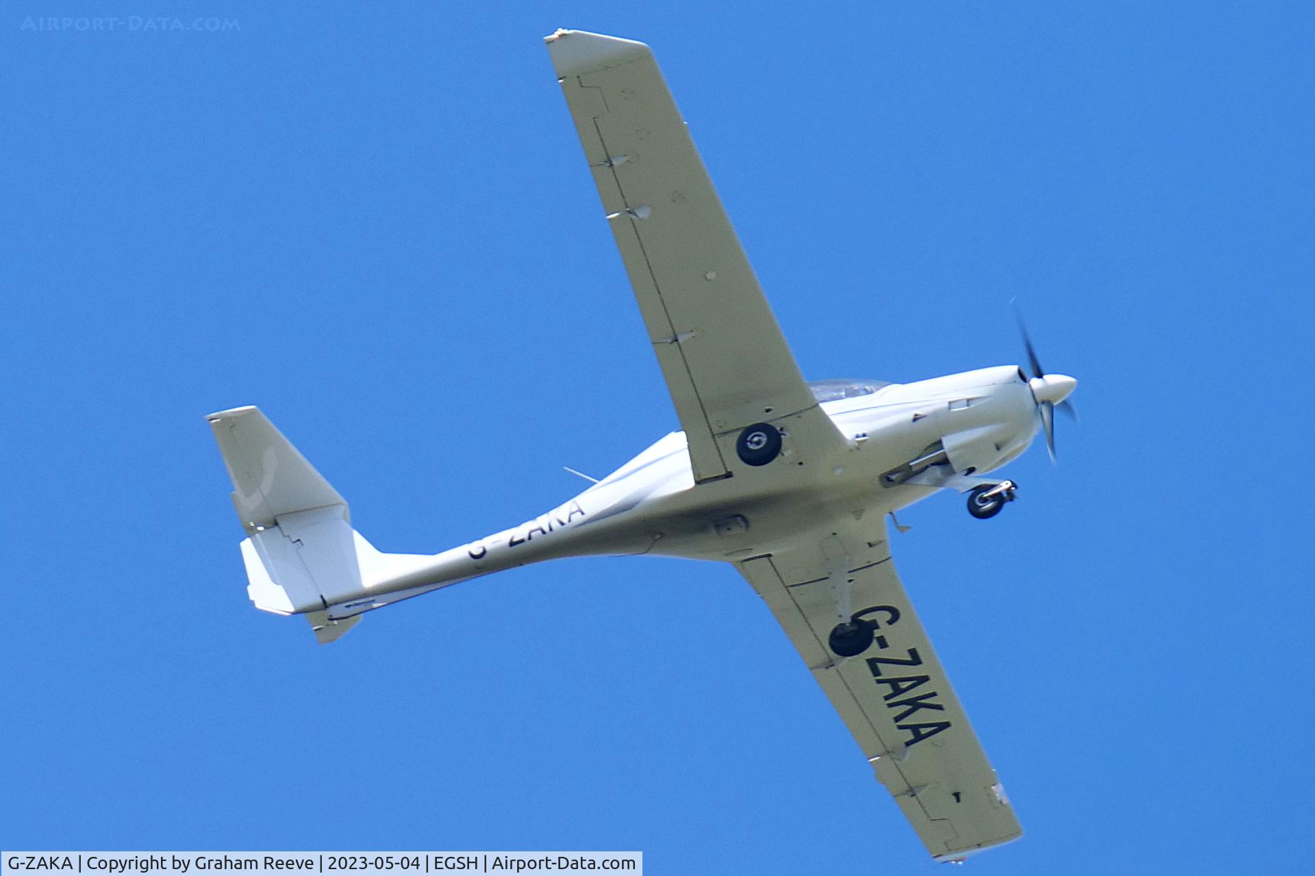 G-ZAKA, 2007 Diamond DA-40D Diamond Star C/N D4.290, Departing from Norwich.
