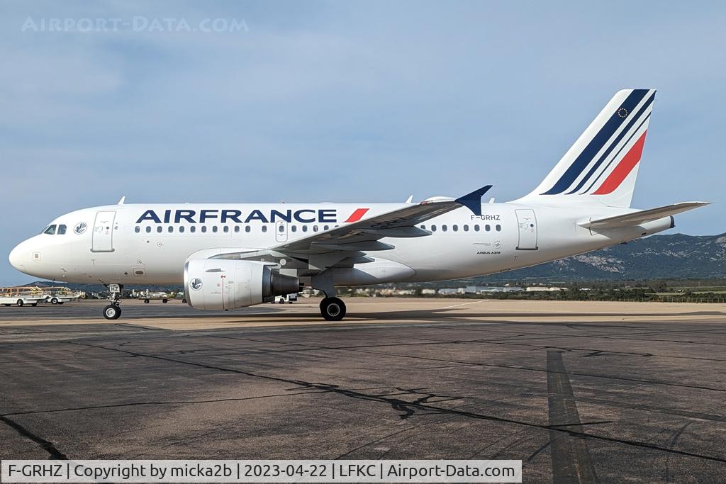 F-GRHZ, 2001 Airbus A319-111 C/N 1622, Taxiing