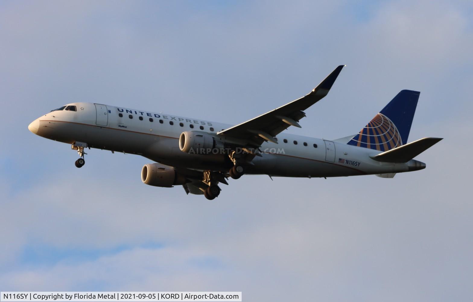 N116SY, 2014 Embraer 175LR (ERJ-170-200LR) C/N 17000411, ORD zx