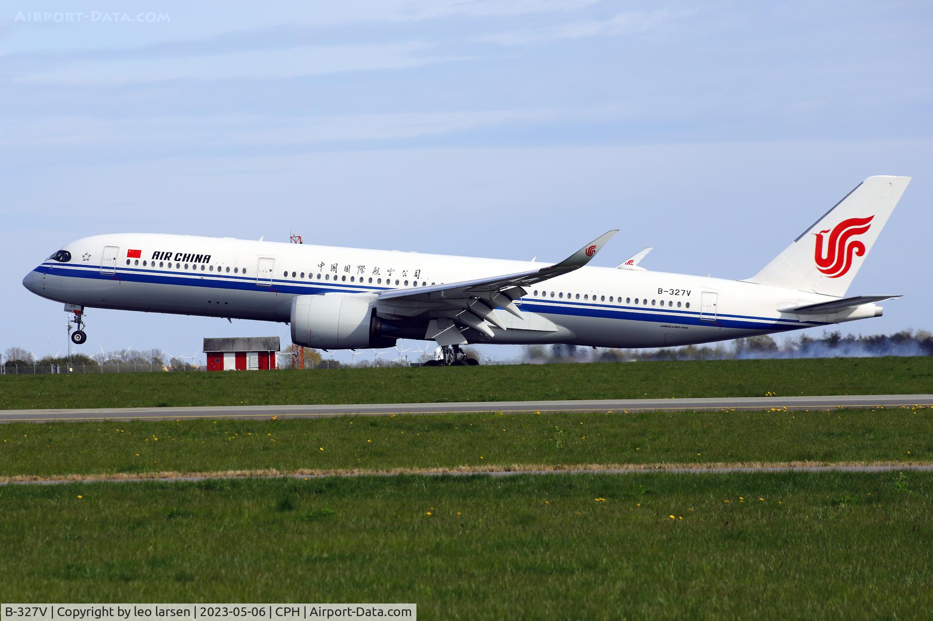 B-327V, 2022 Airbus A350-941 C/N 528, Copenhagen 6.5.2023