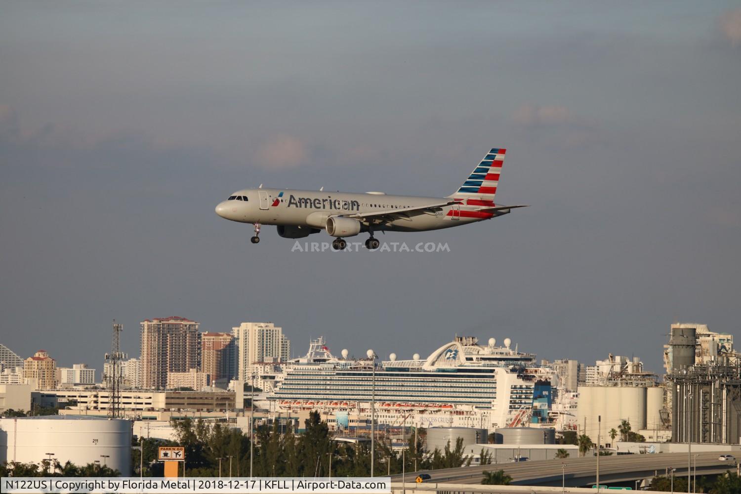 N122US, 2000 Airbus A320-214 C/N 1298, AAL A320 zx