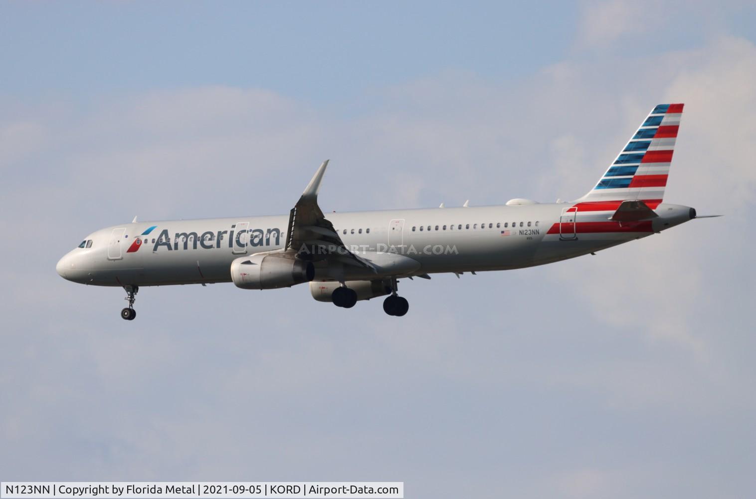 N123NN, 2014 Airbus A321-231 C/N 6256, ORD zx