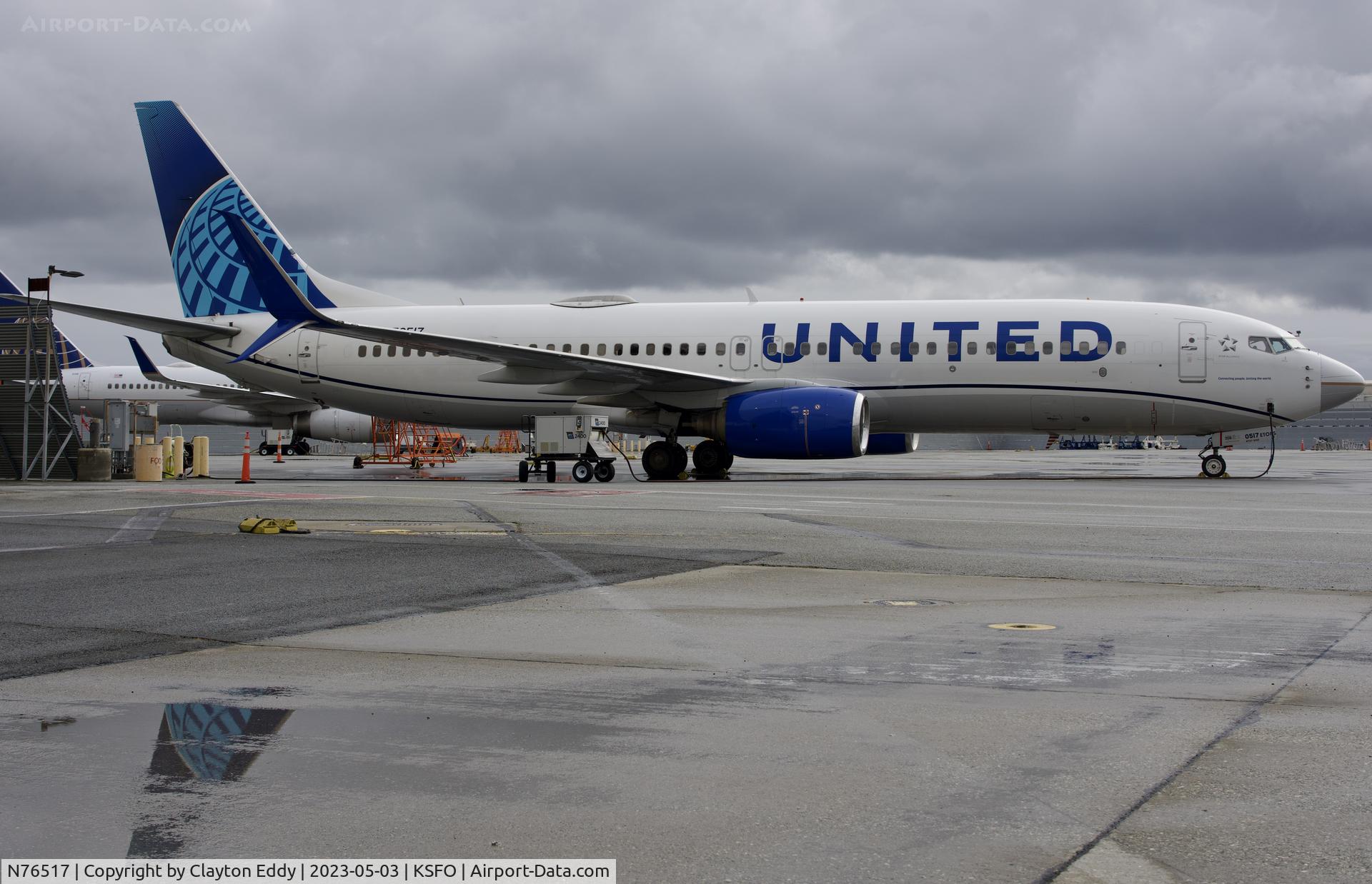 N76517, 2008 Boeing 737-824 C/N 31628, SFO 2023.